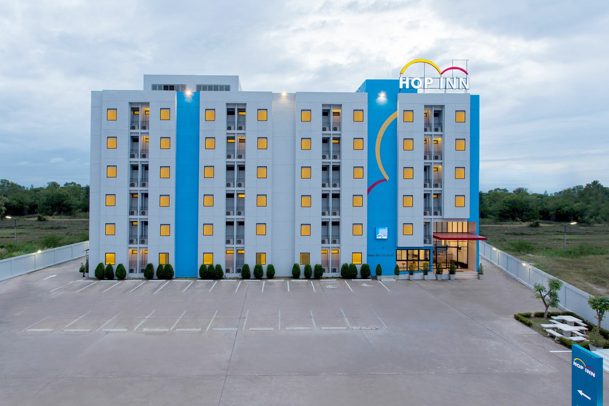 Hop Inn Lopburi Exterior photo